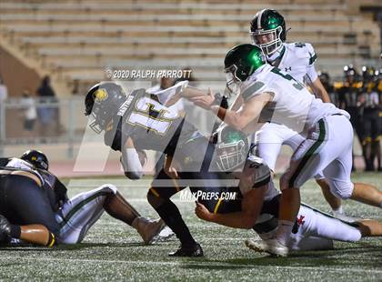 Thumbnail 2 in Alief Hastings vs. Strake Jesuit photogallery.