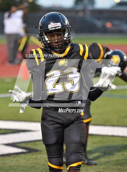 Thumbnail 3 in Alief Hastings vs. Strake Jesuit photogallery.