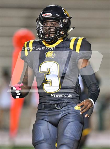 Thumbnail 2 in Alief Hastings vs. Strake Jesuit photogallery.