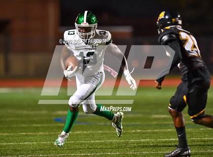 Thumbnail 3 in Alief Hastings vs. Strake Jesuit photogallery.