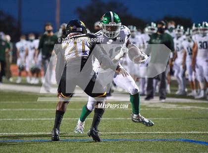 Thumbnail 3 in Alief Hastings vs. Strake Jesuit photogallery.