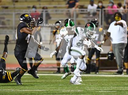 Thumbnail 1 in Alief Hastings vs. Strake Jesuit photogallery.