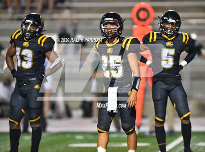 Thumbnail 3 in Alief Hastings vs. Strake Jesuit photogallery.