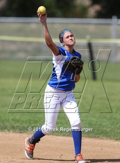Thumbnail 3 in Longmont vs. Peak to Peak (Spartans Invitational) photogallery.