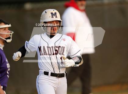 Thumbnail 3 in Chantilly @ James Madison photogallery.