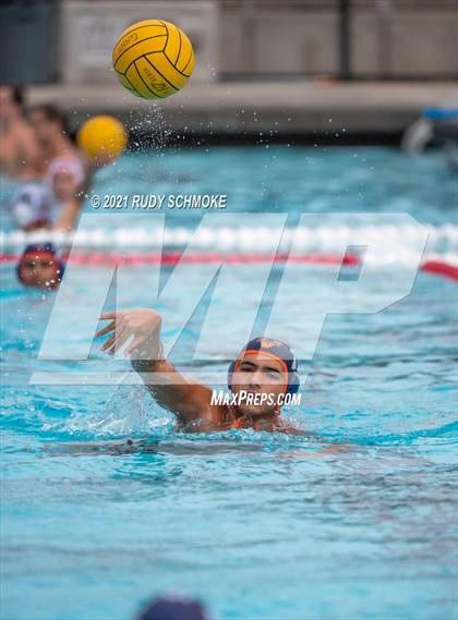 Thumbnail 1 in Mar Vista vs. Valhalla photogallery.