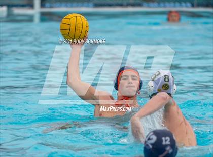Thumbnail 1 in Mar Vista vs. Valhalla photogallery.