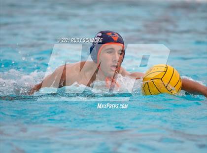 Thumbnail 3 in Mar Vista vs. Valhalla photogallery.
