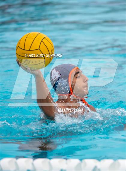 Thumbnail 2 in Mar Vista vs. Valhalla photogallery.