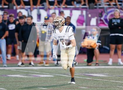 Thumbnail 1 in Mater Dei Catholic @ Carlsbad photogallery.