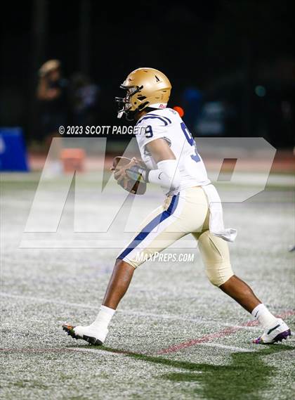 Thumbnail 2 in Mater Dei Catholic @ Carlsbad photogallery.