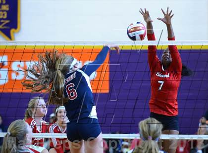 Thumbnail 1 in Lakewood vs. LaSalle (Durango Fall Classic) photogallery.
