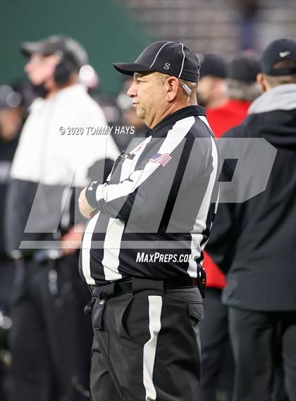 Thumbnail 1 in Midland Lee vs. Trinity (UIL Class 6A Area Playoff) photogallery.