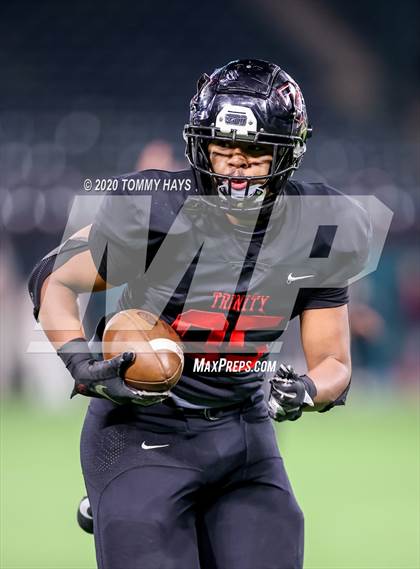 Thumbnail 2 in Midland Lee vs. Trinity (UIL Class 6A Area Playoff) photogallery.