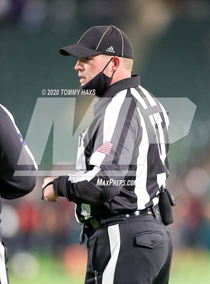 Thumbnail 1 in Midland Lee vs. Trinity (UIL Class 6A Area Playoff) photogallery.