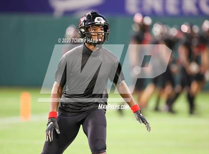 Thumbnail 1 in Midland Lee vs. Trinity (UIL Class 6A Area Playoff) photogallery.