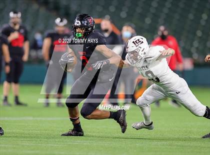 Thumbnail 2 in Midland Lee vs. Trinity (UIL Class 6A Area Playoff) photogallery.
