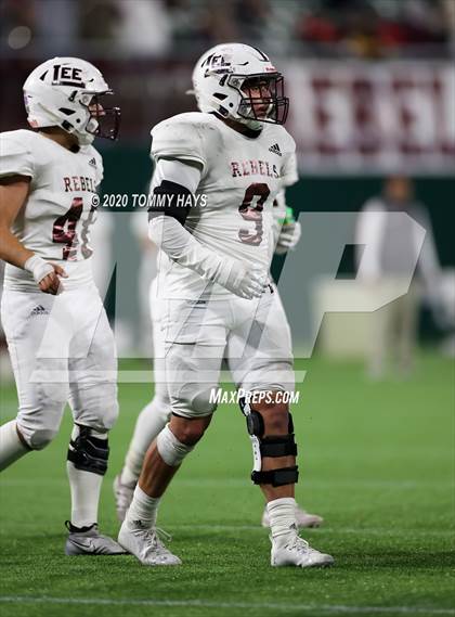 Thumbnail 2 in Midland Lee vs. Trinity (UIL Class 6A Area Playoff) photogallery.