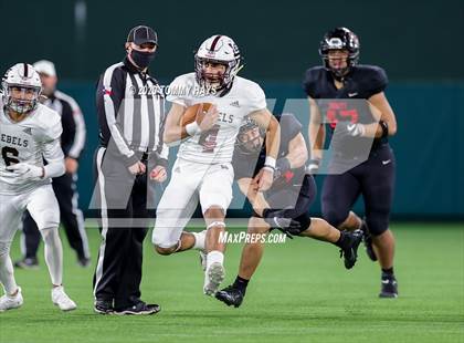Thumbnail 2 in Midland Lee vs. Trinity (UIL Class 6A Area Playoff) photogallery.