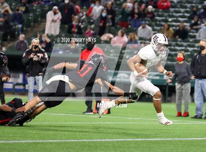 Thumbnail 1 in Midland Lee vs. Trinity (UIL Class 6A Area Playoff) photogallery.