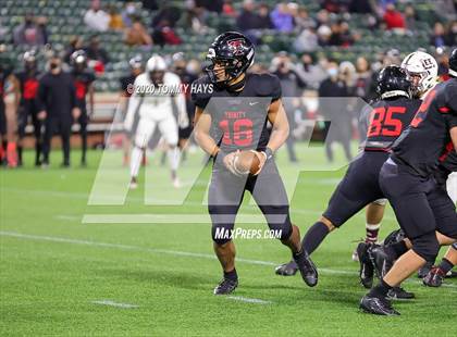 Thumbnail 1 in Midland Lee vs. Trinity (UIL Class 6A Area Playoff) photogallery.