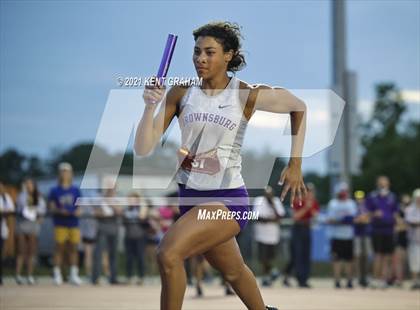 Thumbnail 3 in Lafayette Jefferson (IHSAA Regional) photogallery.