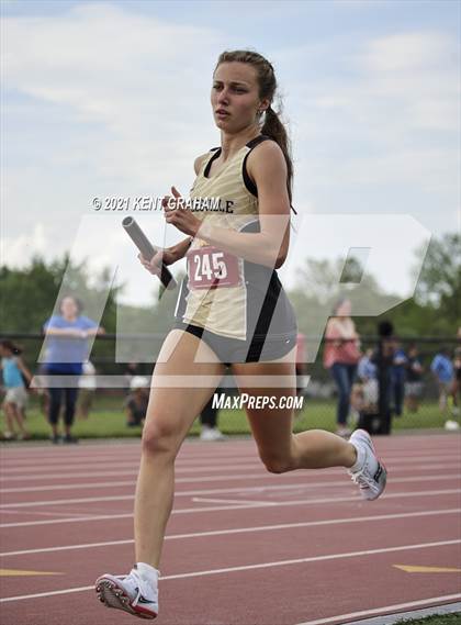 Thumbnail 1 in Lafayette Jefferson (IHSAA Regional) photogallery.