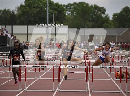 Thumbnail 2 in Lafayette Jefferson (IHSAA Regional) photogallery.