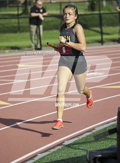 Thumbnail 1 in Lafayette Jefferson (IHSAA Regional) photogallery.
