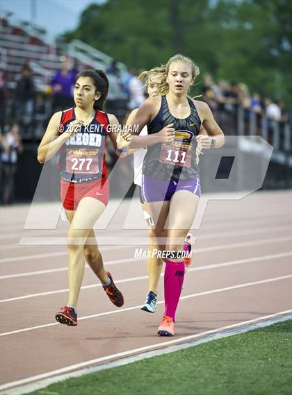 Thumbnail 2 in Lafayette Jefferson (IHSAA Regional) photogallery.