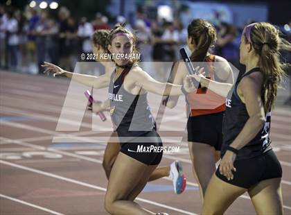 Thumbnail 3 in Lafayette Jefferson (IHSAA Regional) photogallery.