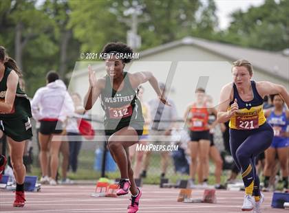 Thumbnail 2 in Lafayette Jefferson (IHSAA Regional) photogallery.