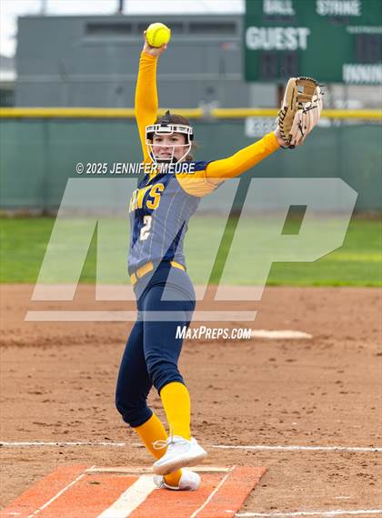 Thumbnail 1 in Big Valley Christian vs. Gregori photogallery.