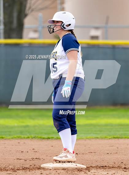 Thumbnail 1 in Big Valley Christian vs. Gregori photogallery.