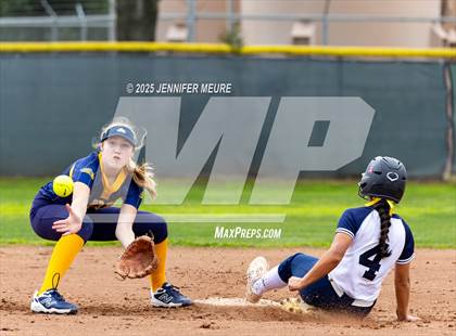 Thumbnail 1 in Big Valley Christian vs. Gregori photogallery.