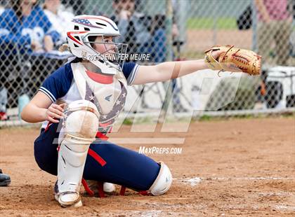 Thumbnail 1 in Big Valley Christian vs. Gregori photogallery.