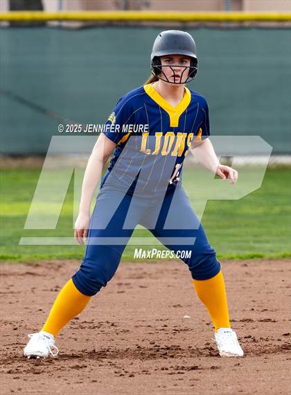 Thumbnail 2 in Big Valley Christian vs. Gregori photogallery.