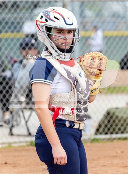 Thumbnail 3 in Big Valley Christian vs. Gregori photogallery.