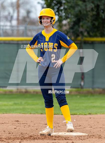 Thumbnail 1 in Big Valley Christian vs. Gregori photogallery.