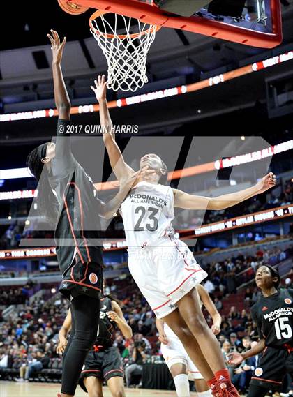 Thumbnail 3 in 40th McDonald's All American Game (East vs. West) photogallery.