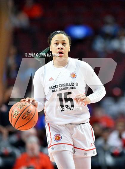 Thumbnail 2 in 40th McDonald's All American Game (East vs. West) photogallery.