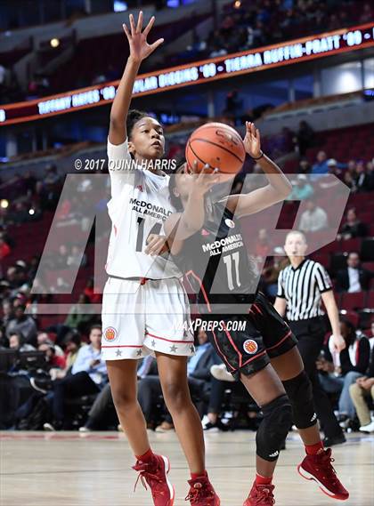 Thumbnail 1 in 40th McDonald's All American Game (East vs. West) photogallery.