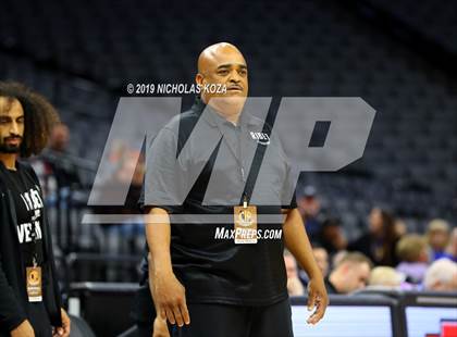 Thumbnail 2 in Immanuel vs. Ribet Academy (CIF State D4 Final) photogallery.