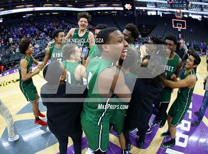 Thumbnail 1 in Immanuel vs. Ribet Academy (CIF State D4 Final) photogallery.