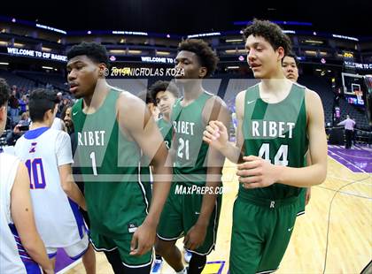 Thumbnail 2 in Immanuel vs. Ribet Academy (CIF State D4 Final) photogallery.