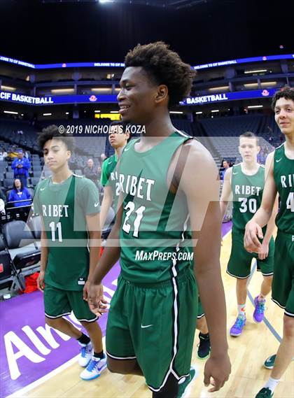 Thumbnail 2 in Immanuel vs. Ribet Academy (CIF State D4 Final) photogallery.