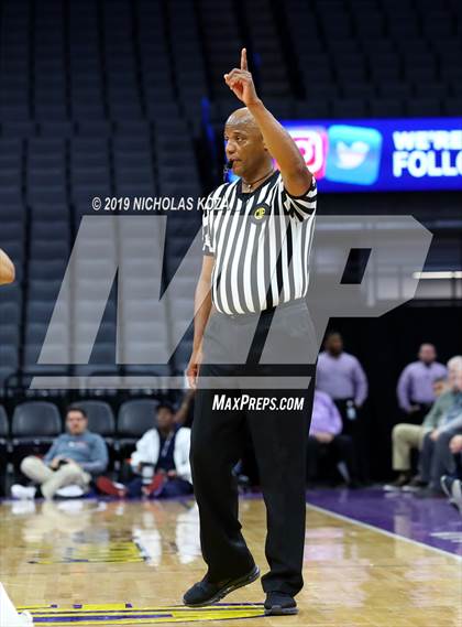 Thumbnail 1 in Immanuel vs. Ribet Academy (CIF State D4 Final) photogallery.
