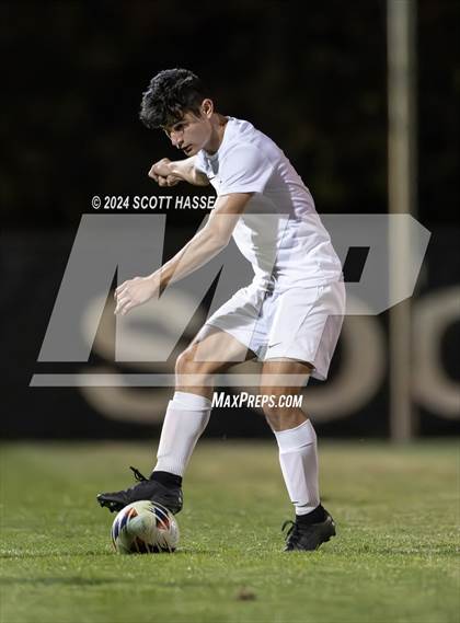 Thumbnail 2 in Greenhills vs. Eaton Rapids (MHSAA  D3 Reg Semifinal) photogallery.