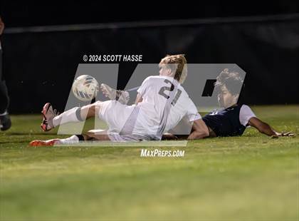 Thumbnail 1 in Greenhills vs. Eaton Rapids (MHSAA  D3 Reg Semifinal) photogallery.