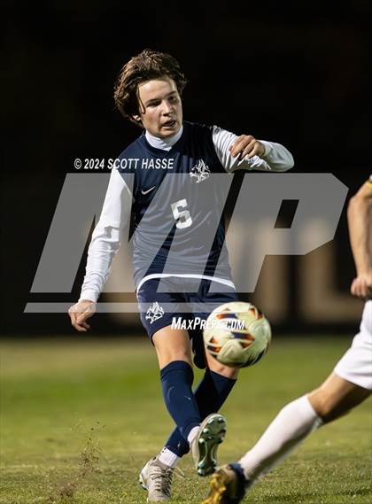 Thumbnail 2 in Greenhills vs. Eaton Rapids (MHSAA  D3 Reg Semifinal) photogallery.